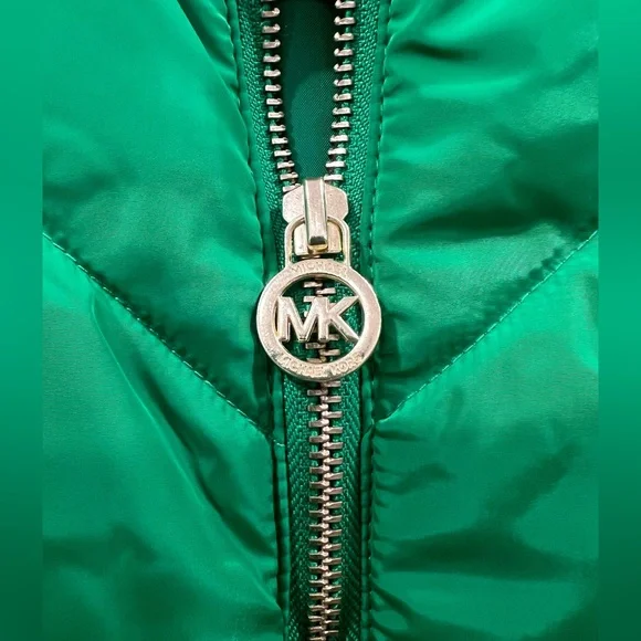 Michael Kors Quilted Puffer Vest Lightweight, Sleeveless & Full-zip Green NWT - Picture 5 of 7